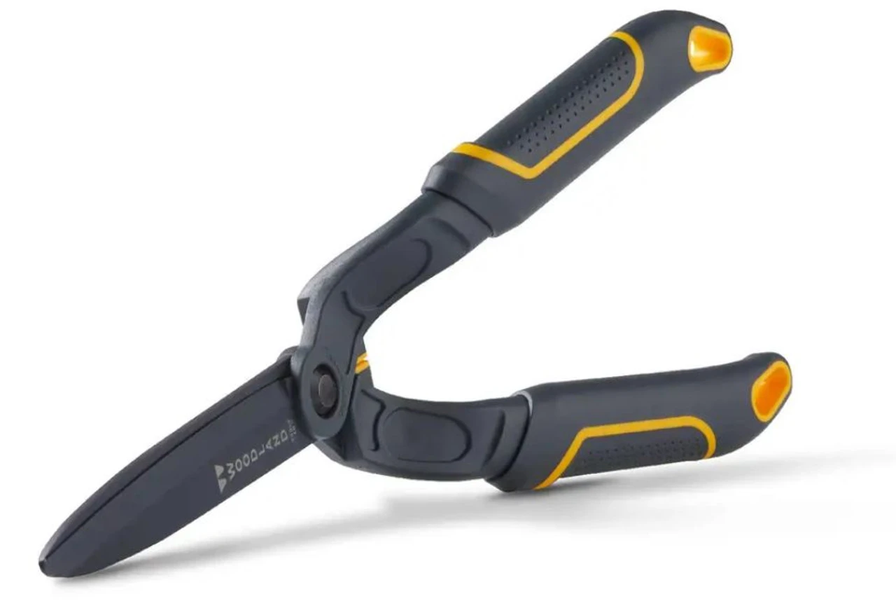 Woodland 16" Compact DuraLight Hedge Shears 3 Woodland 16" Compact DuraLight Hedge Shears